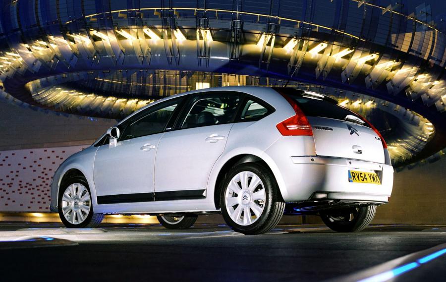  Citroen C4 2004 года  (UK) (фото 8 из 14)
